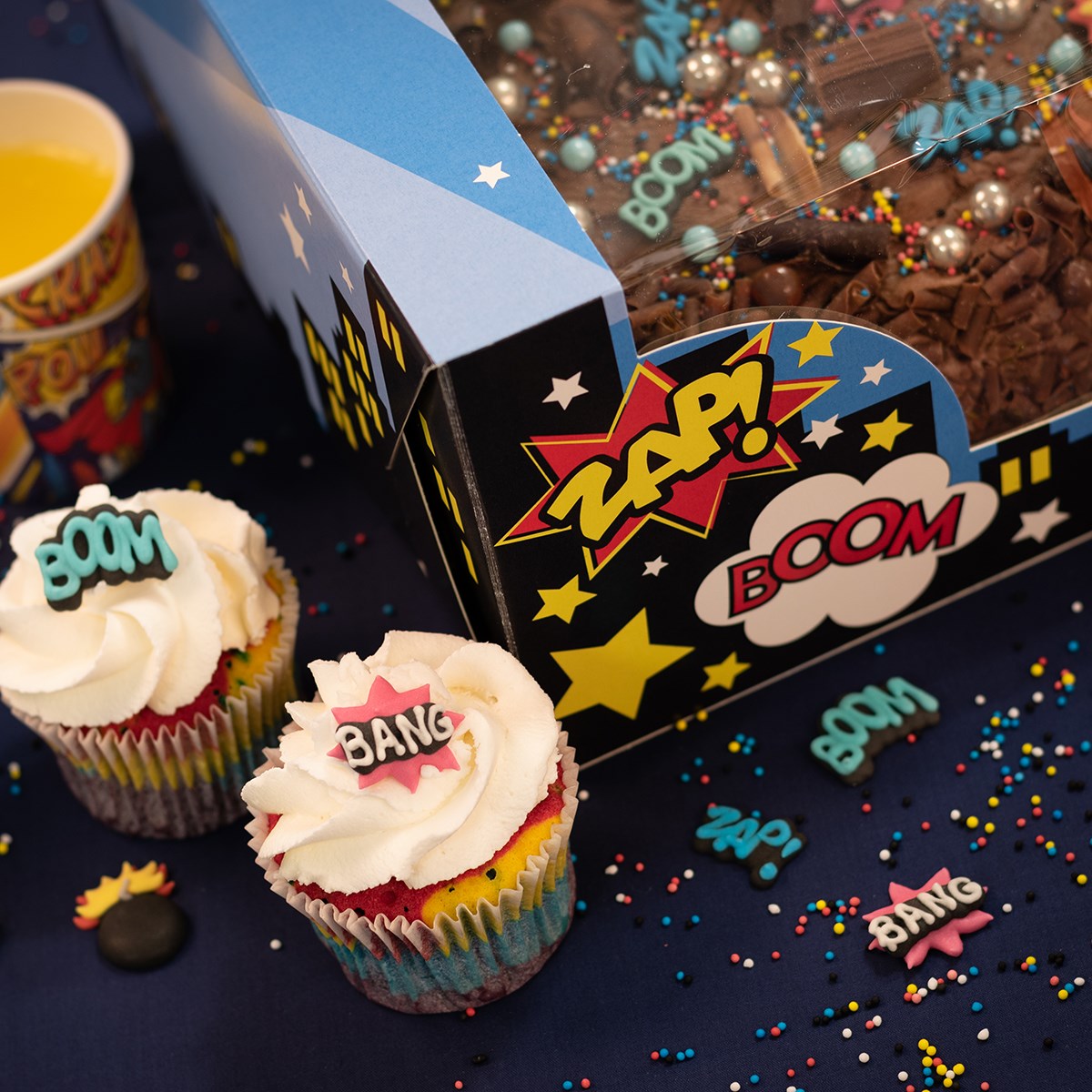 Superhero Birthday Party Box - 8 guests