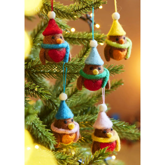 Set of 5 Hanging Felt Robin Decorations