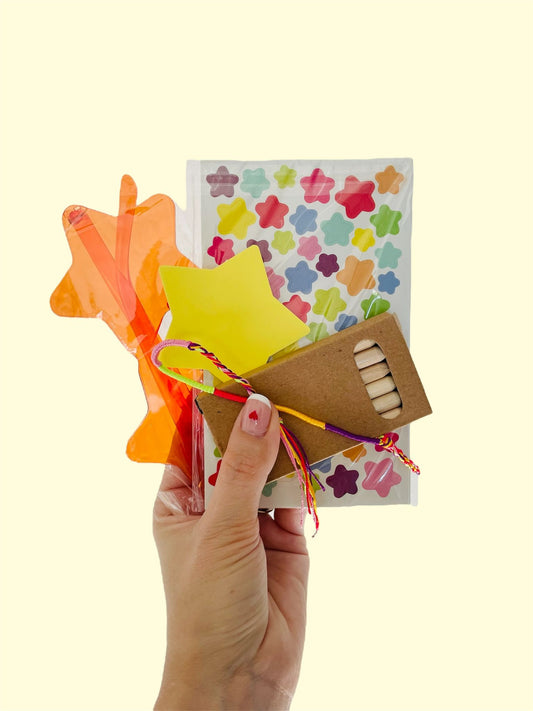 6 Shooting Star Party Bags (with 5 fillers)